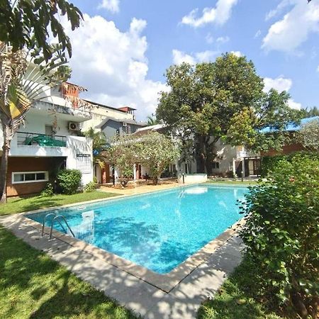 Villa M - Solitude 2 Candolim Goa 3Bhk, Pool Facing, Near Beach, Free Breakfast, Free Wifi And Prime Location Екстер'єр фото