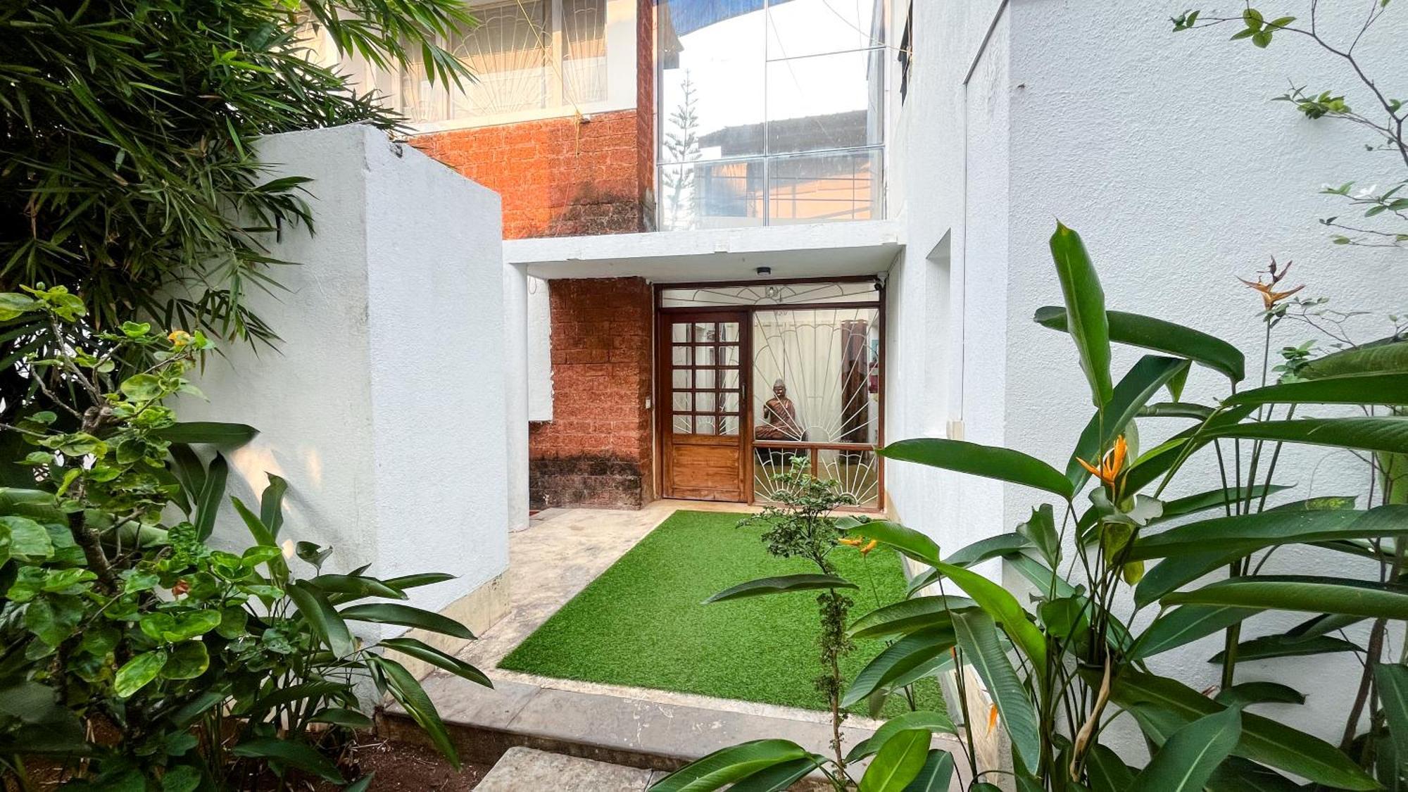 Villa M - Solitude 2 Candolim Goa 3Bhk, Pool Facing, Near Beach, Free Breakfast, Free Wifi And Prime Location Екстер'єр фото