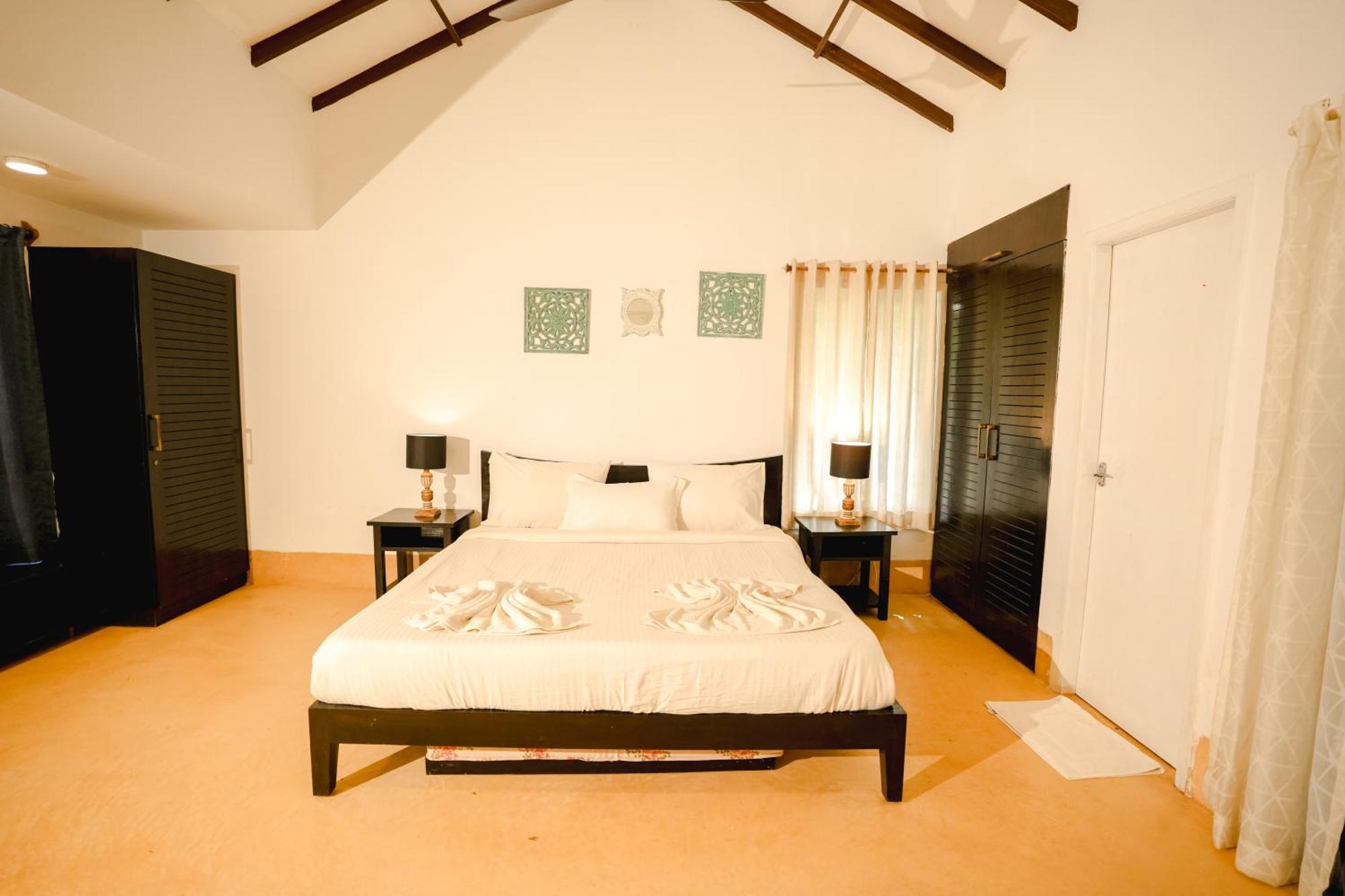 Villa M - Solitude 2 Candolim Goa 3Bhk, Pool Facing, Near Beach, Free Breakfast, Free Wifi And Prime Location Екстер'єр фото