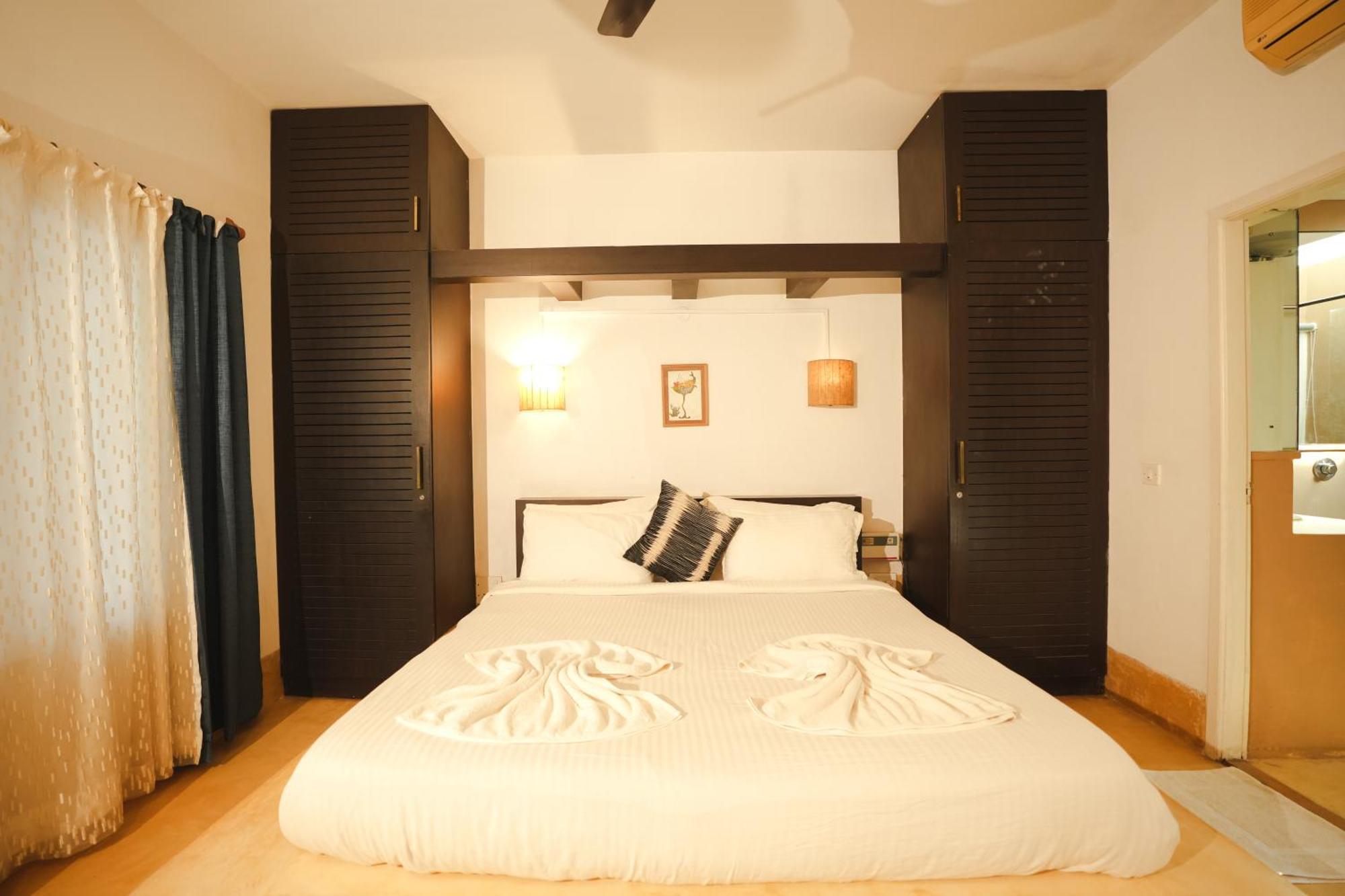 Villa M - Solitude 2 Candolim Goa 3Bhk, Pool Facing, Near Beach, Free Breakfast, Free Wifi And Prime Location Екстер'єр фото