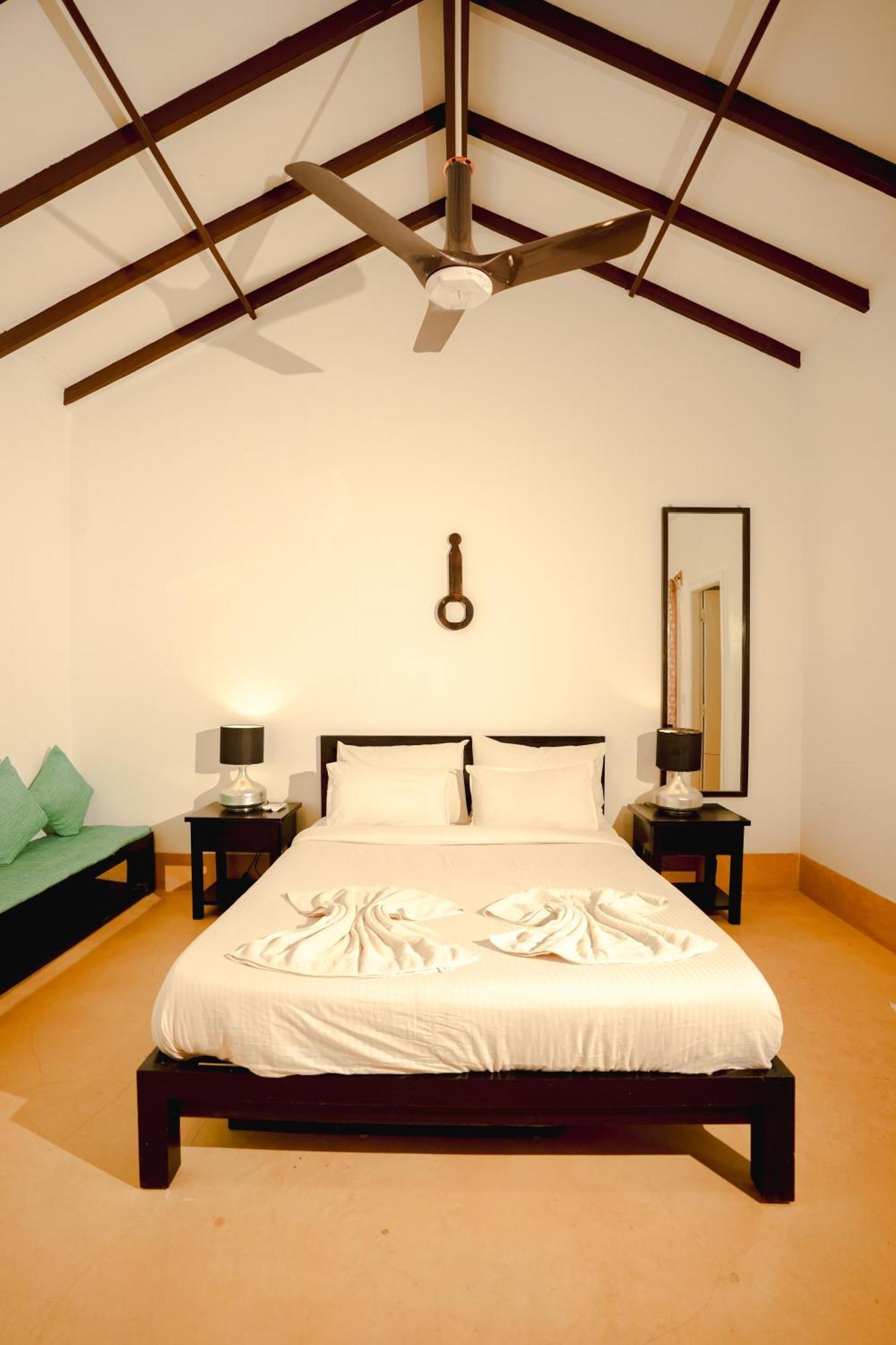 Villa M - Solitude 2 Candolim Goa 3Bhk, Pool Facing, Near Beach, Free Breakfast, Free Wifi And Prime Location Екстер'єр фото